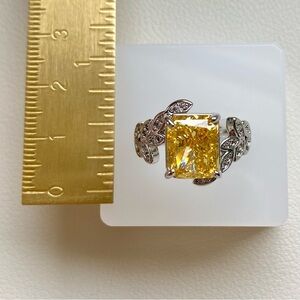 Elegant Yellow and Silver Women's Ring